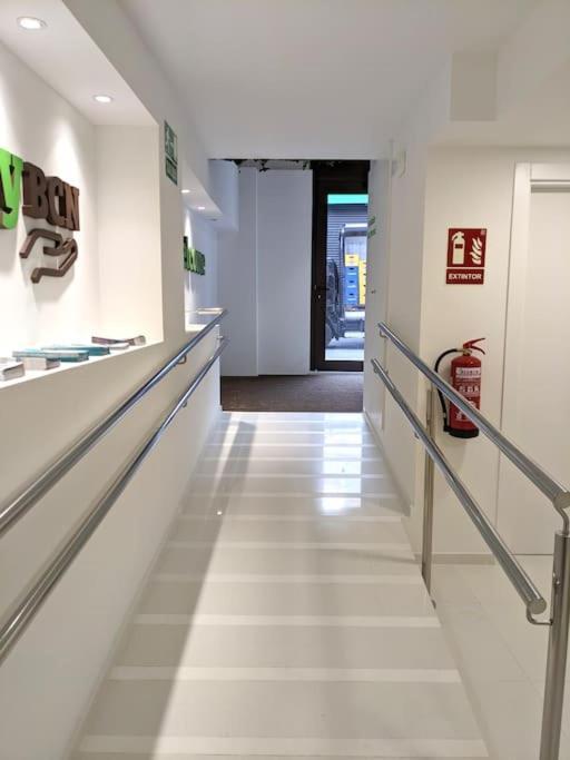 Fira 5 A 1Min Del Metro Y Centro 15Min Apartman L'Hospitalet de Llobregat Kültér fotó